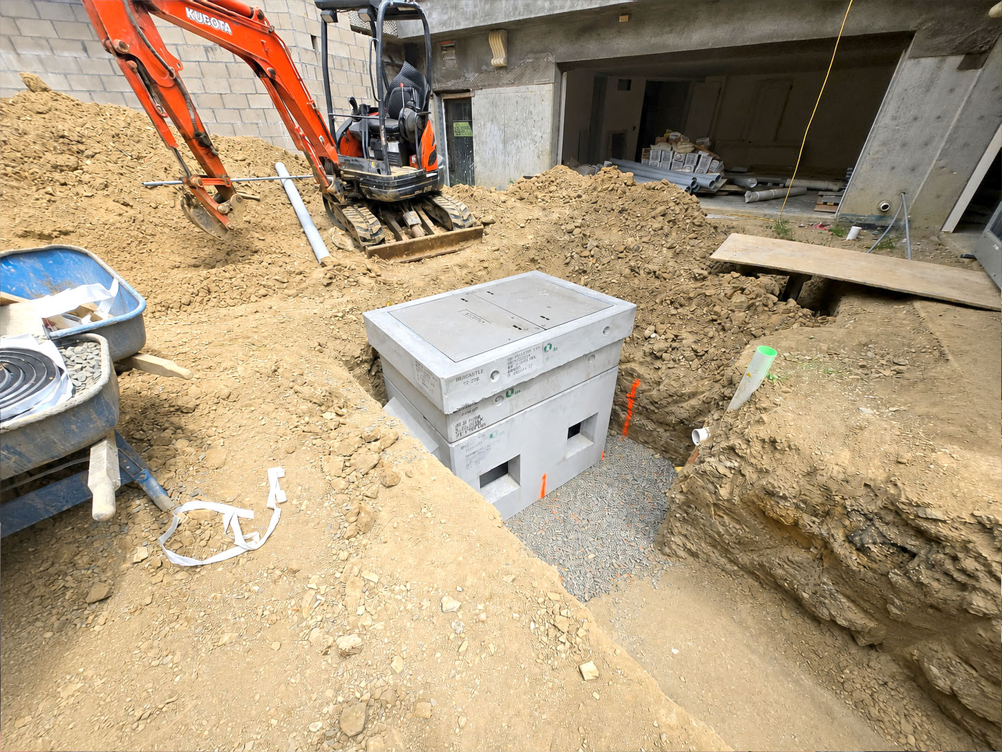 Vault and Trenche